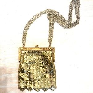 Vintage Whiting & Davis Gold Chainmail Evening Bag